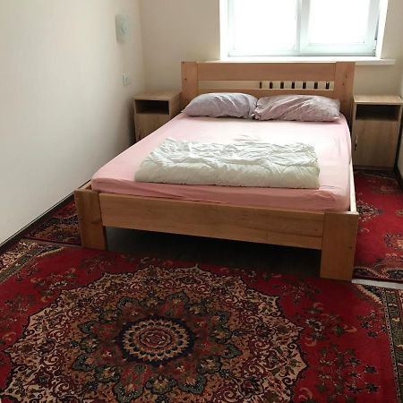 Отель Хата Dnjepropetovsk Buitenkant foto