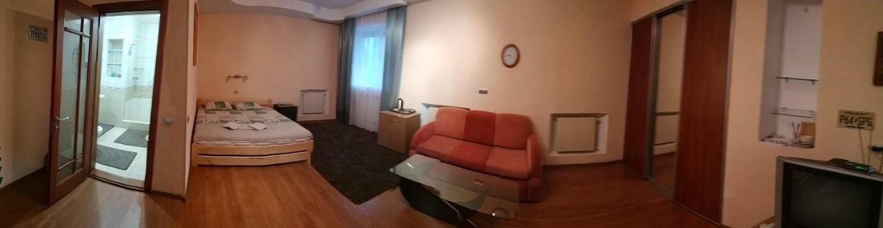 Отель Хата Dnjepropetovsk Buitenkant foto